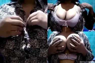 ABG SMA Toket Jumbo Digoyang Brutal Sampe Memek Becek
