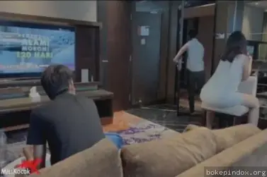 Awas Temen Lo Pergi, Langsung Ngentot Istri Lo di Rumahnya