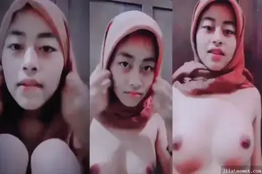 Bokep Hijab ABG Toge Viral TikTok Colmek Memek Pink Basah